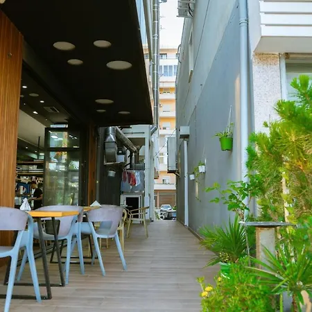公寓 Lindi Seaview 2 *